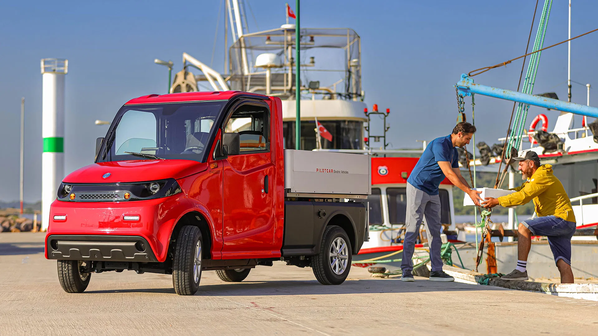 Bursa'da üretilen Pilotcar P-1000 Açık Kasa elektrikli kamyonet