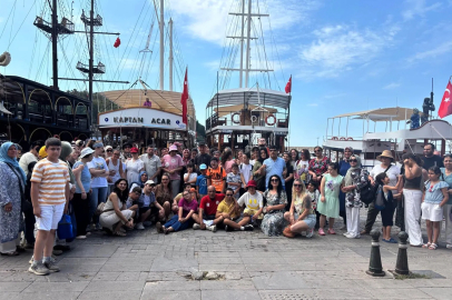 Antalya Muratpaşa'da özel gereksinimli bireyler Akdeniz’e açıldı