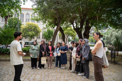 Tarık Dursun K.’nin izinde İzmir turu
