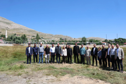 Başkan Vekili Özdemir Feslikan Er Meydanı’nı inceledi