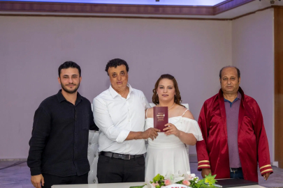 Aşka işaret diliyle “evet” dediler