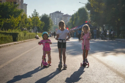 Eskişehir Atatürk Bulvarı yayalara kaldı